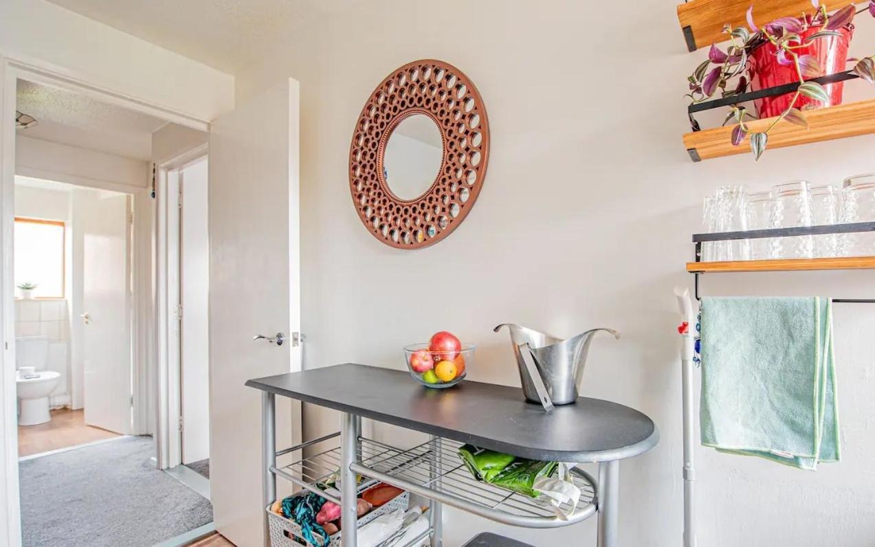 Home Away Home Near Heathrow Airport Cowley  Екстер'єр фото